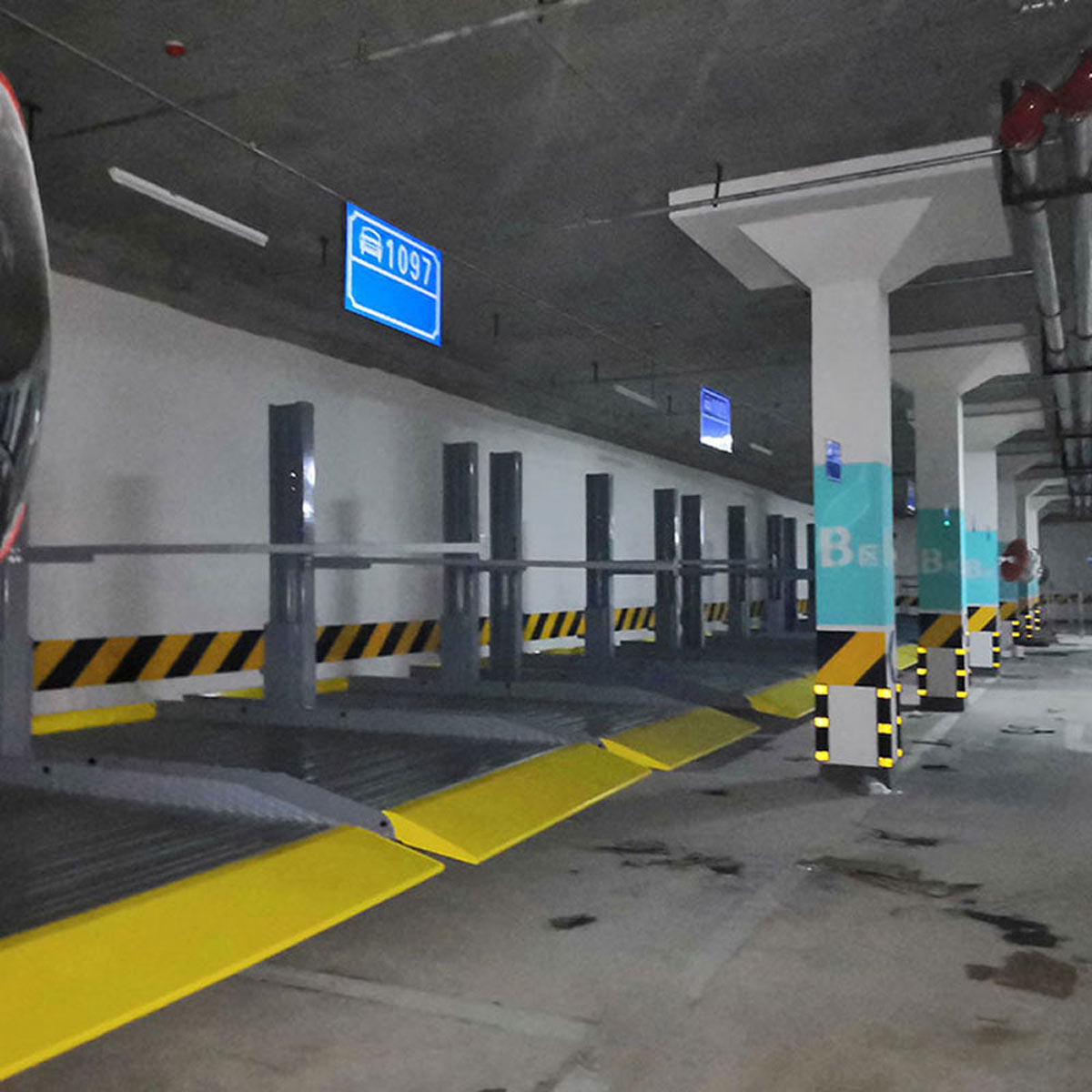 西鄉(xiāng)進(jìn)入立體停車(chē)場(chǎng)三個(gè)建議